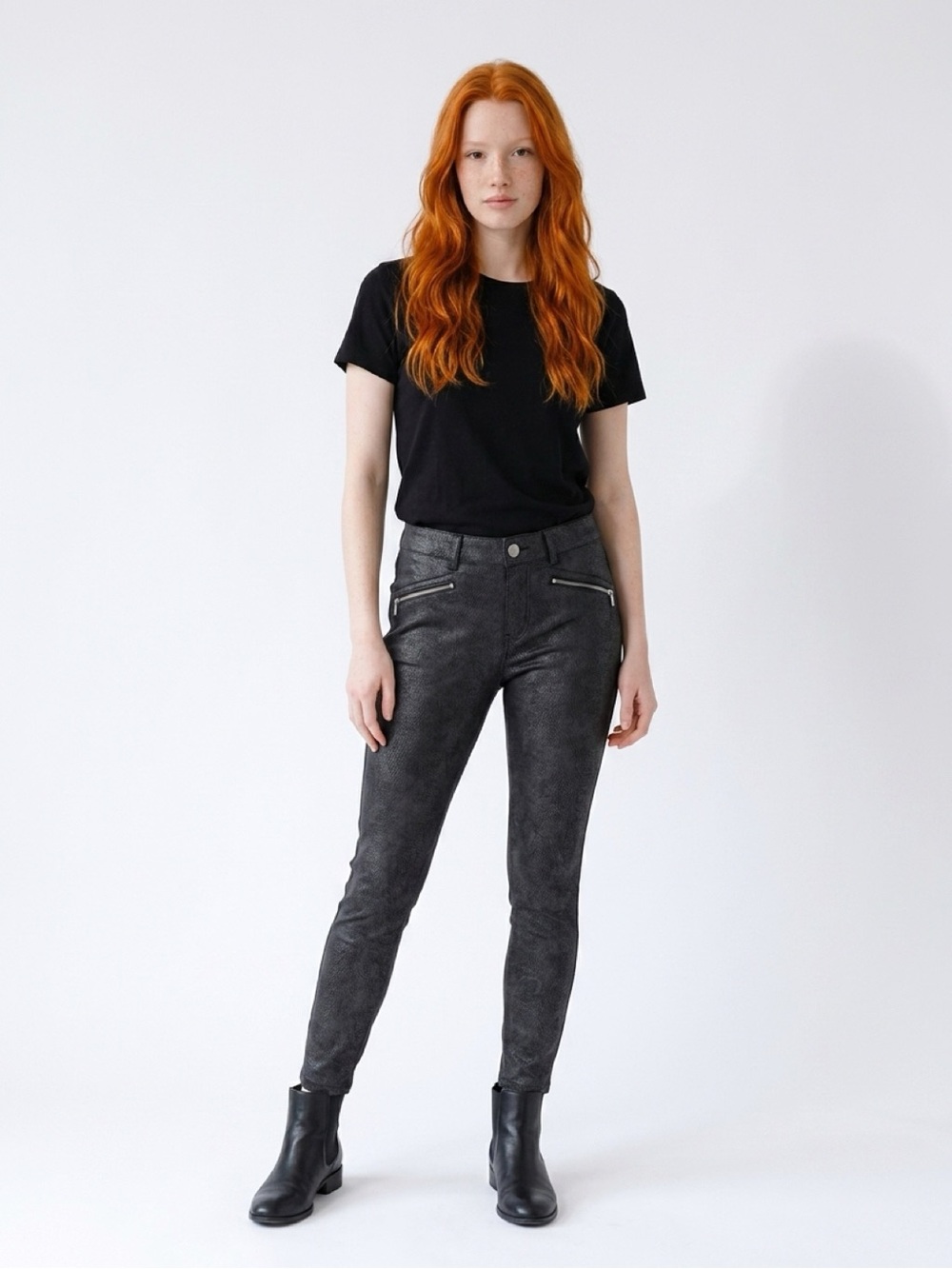 Democracy Ab Solution Black Faux Suede Skinny Jeggings Size 6